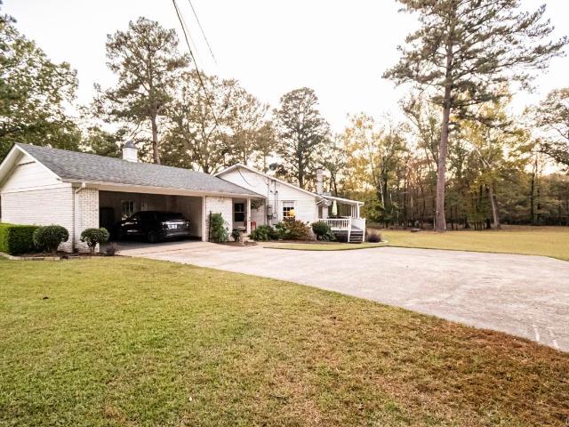 2200 Maul Road