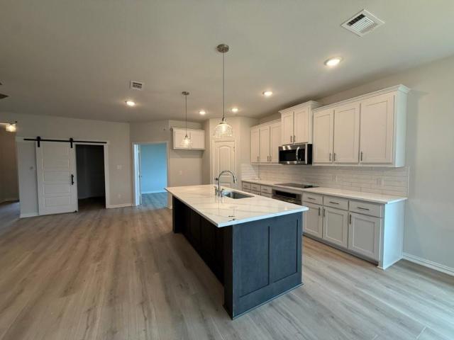2200 Castle Rock Lane