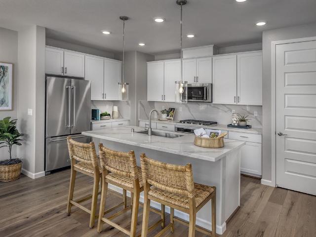 2200 Gladiola Drive