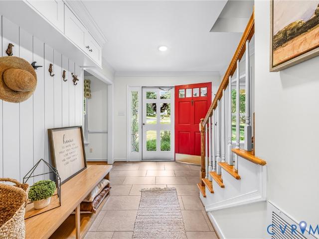 2200 Swanhurst Drive
