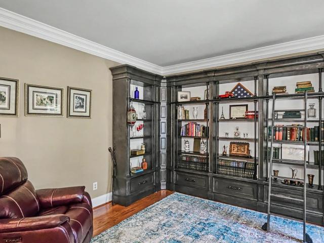 2200 SE Honey Locust Lane SE