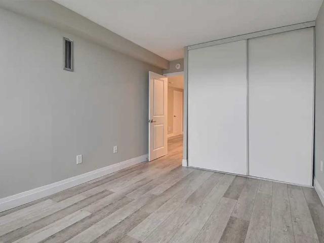 2200 Sherobee Studio Apartment for Rent at 2200 Sherobee Rd, Mississauga, ON L5A 3Y3 Cooksville