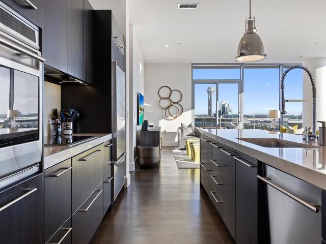 2200 Victory Avenue # 1105