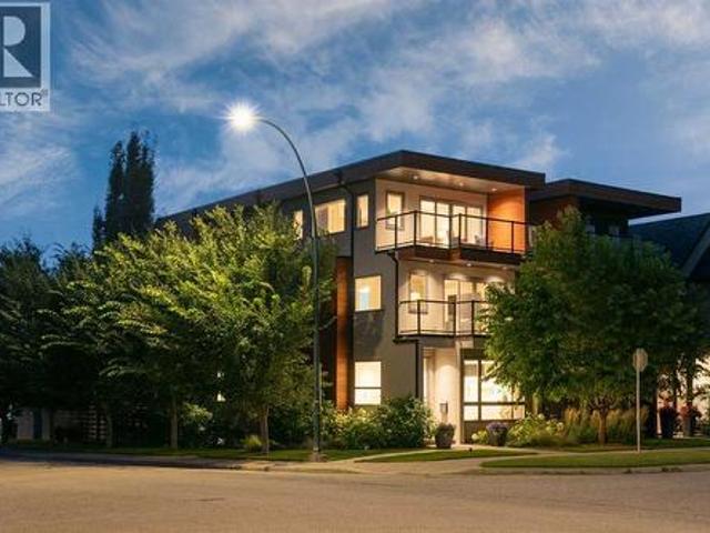 2201 Bowness Road Nw, Calgary, AB, T2N 3L4 Luxury House for sale | Listing ID A2338 | Royal LePage Carriage Trade Luxury Properties