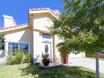 2201 Cabana Court