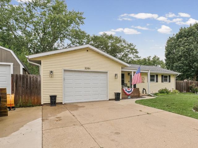 2201 Clover Lane