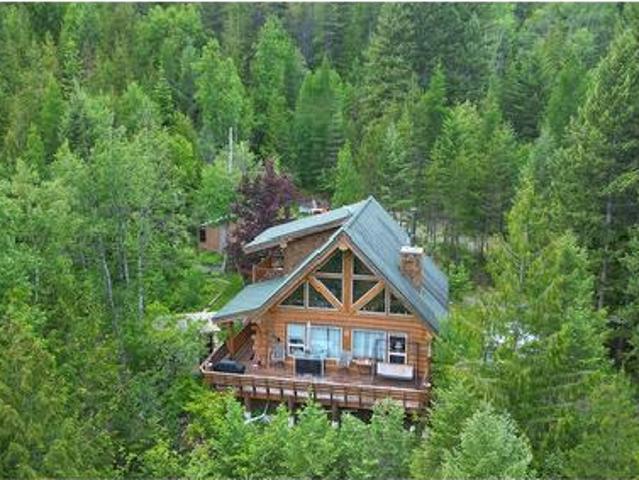 2201 / Highway, Yahk, BC, V0B 2P0 house for sale | Listing ID 10394 | Royal LePage