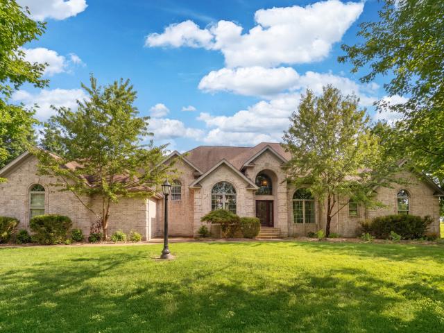 2201 Kingspointe Drive