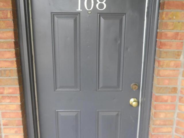 2201 Lake Ave 108