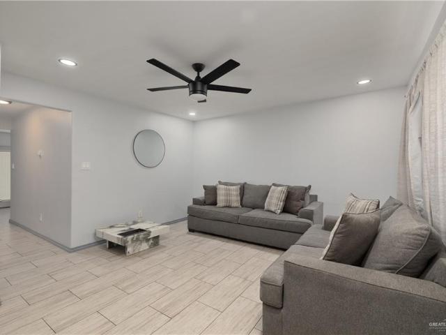 2201 S Jackson Road 32E