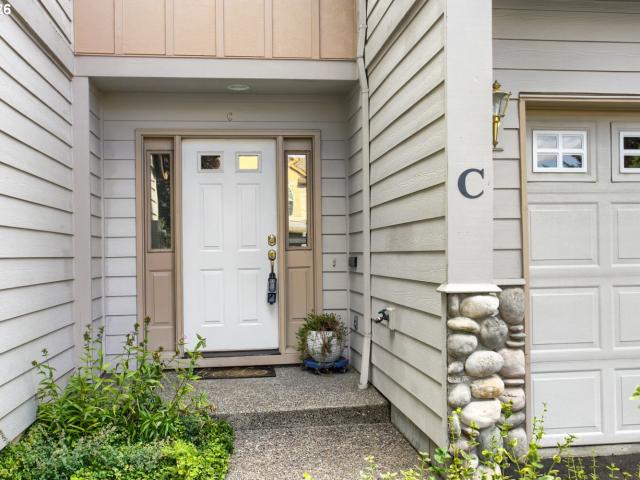 22020 sw grahams ferry rd # apt c