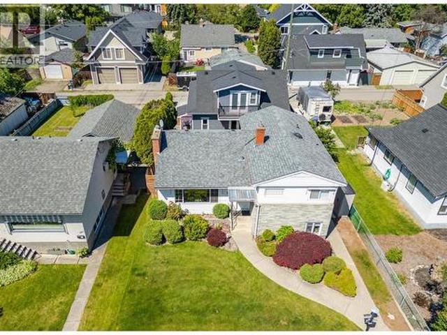 2202 Aberdeen Street, Kelowna, BC, V1Y 2T4 house for sale | Listing ID 10400 | Royal LePage