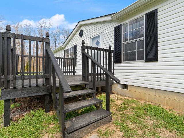 2202 W Co Rd 550 S