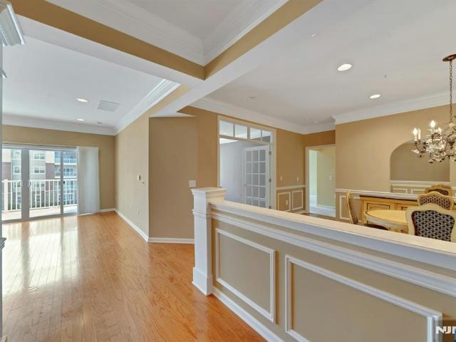 2202 Warrens Way