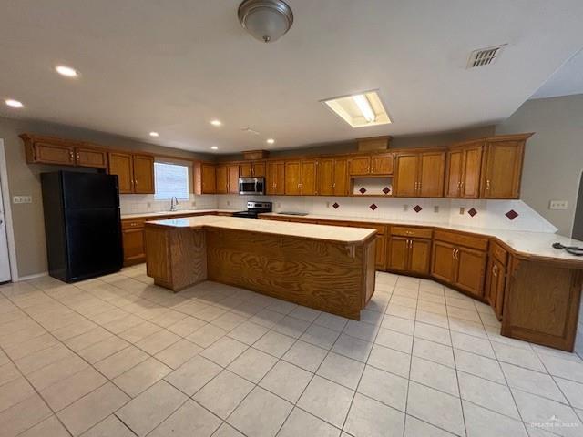 2203 N Days Circle