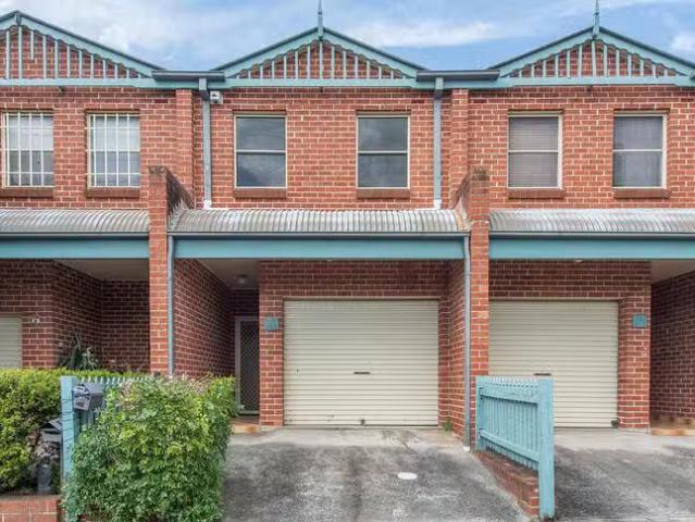 2/203 Flood Street, Leichhardt, NSW 2040