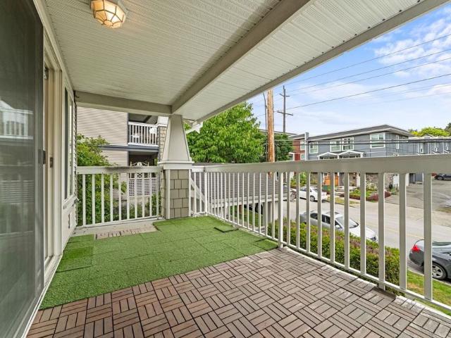 220 10th Street town house — New Westminster, BC 2 Bedroom 2 Bedroom