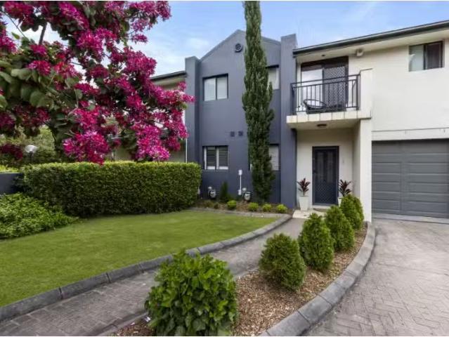 2/20 22 Melrose Avenue, Sylvania Townhouse for rent Listed by.