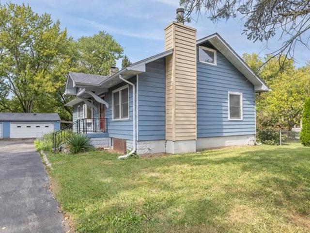 220 Cossell Dr, Indianapolis, IN 46224