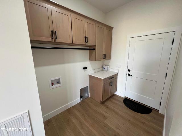 220 Cattlemans Drive