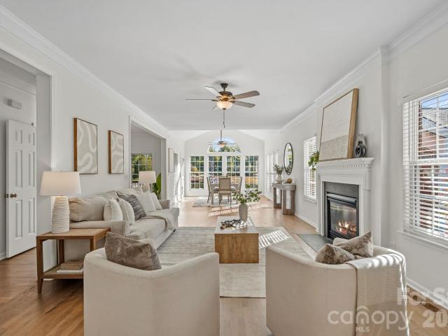 220 Chandeleur Drive