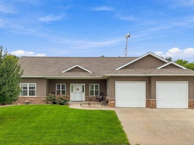 220 Cherry Ln, Tiffin, IA 52340
