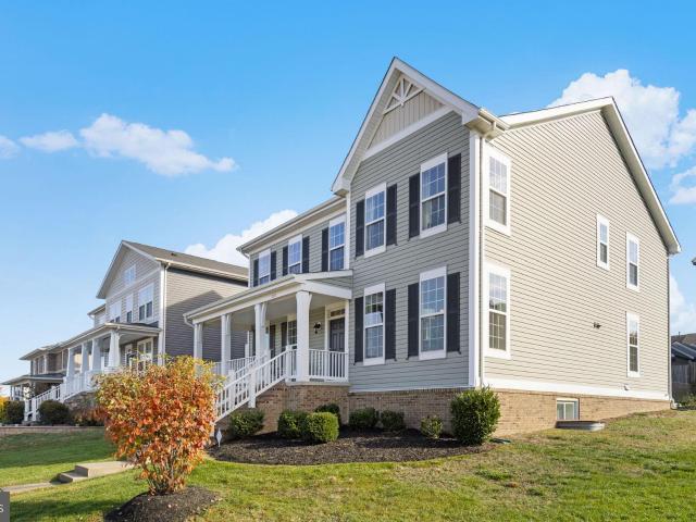 220 Almond Dr, Stafford, VA 22554 | MLS #VAST2047