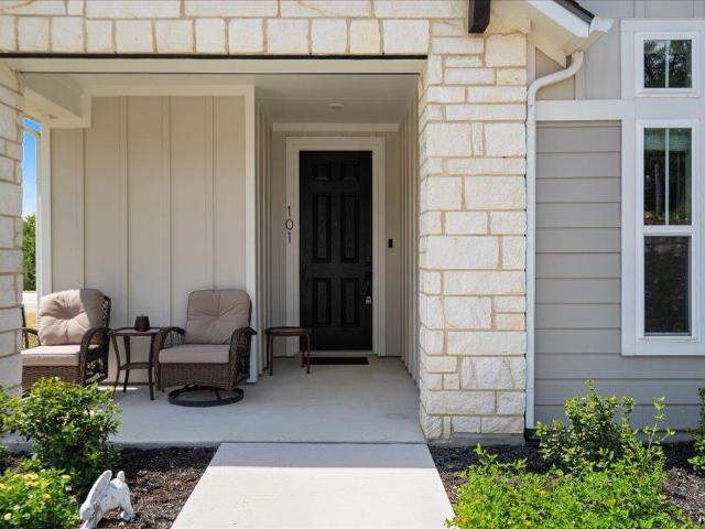 220 Bolivar Way # 101