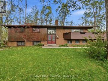 220 Belmoral Drive, Orillia, ON, L3V 5R1 house for sale | Listing ID S13120 | Royal LePage