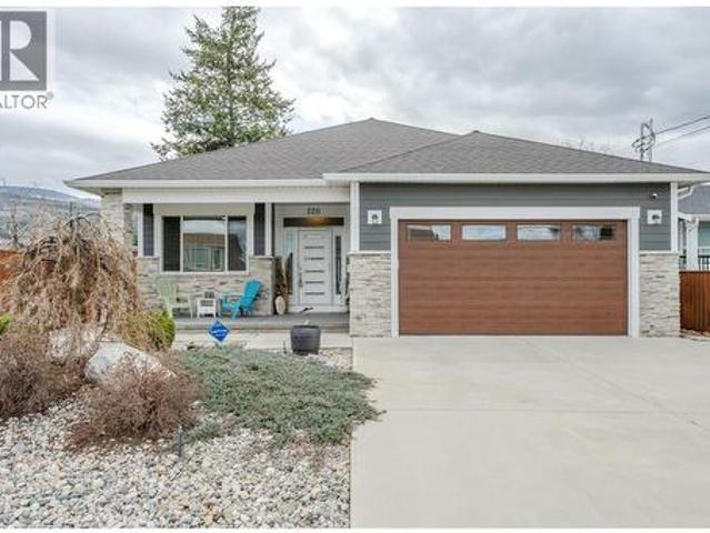 220 Brandon Avenue, Penticton, BC, V2A 3S6 house for sale | Listing ID 10379 | Royal LePage