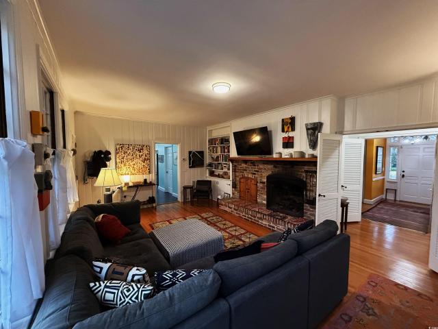 220 Brantley St