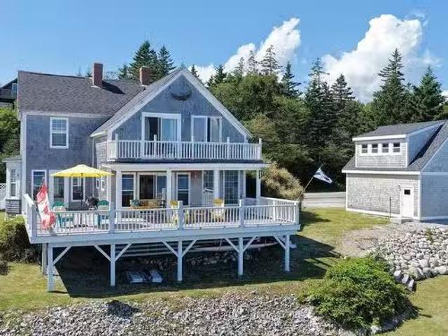 220 Brighton Road, Lockeport, NS, B0T 1L0 house for sale Li.