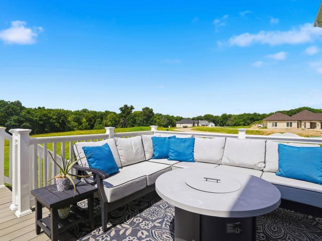 220 e monaco ct
