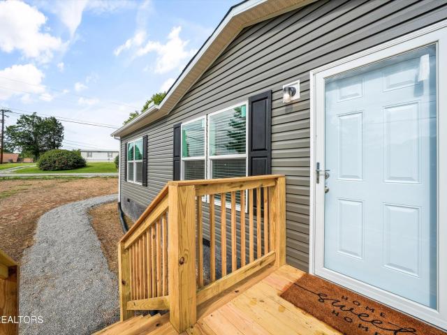 220 Emory Rd