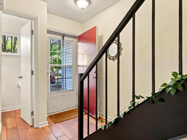 220 Elizabeth Street Apt A2