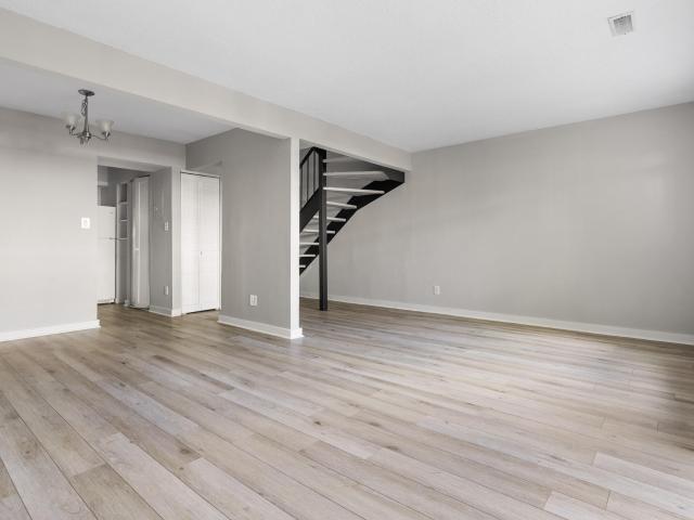 220 Elizabeth Street Apt G15