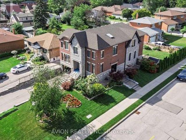 220 Falstaff Avenue, Toronto, ON, M6L 2E9 house for sale | Listing ID W13859 | Royal LePage