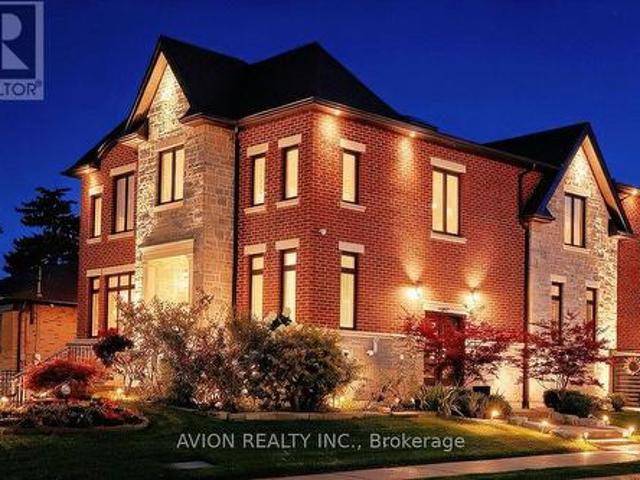 220 Falstaff Avenue, Toronto, ON, M6L 2E9 house for sale | Listing ID W13802 | Royal LePage