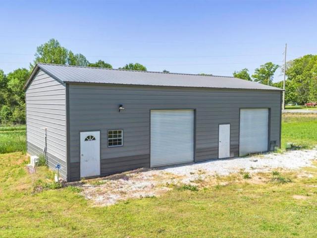 220 Highway 172