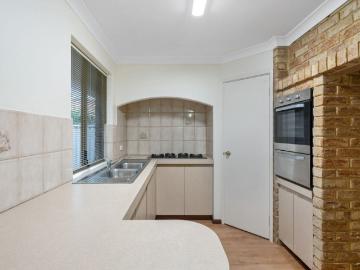 2/20 Lawley StreetTuart Hill WA 6060, Australia