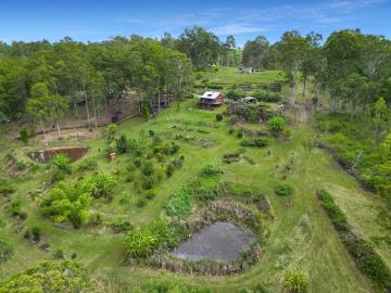 220 Lees Lane, Hogarth Range Off Grid Mountain Retreat on 40 Ha