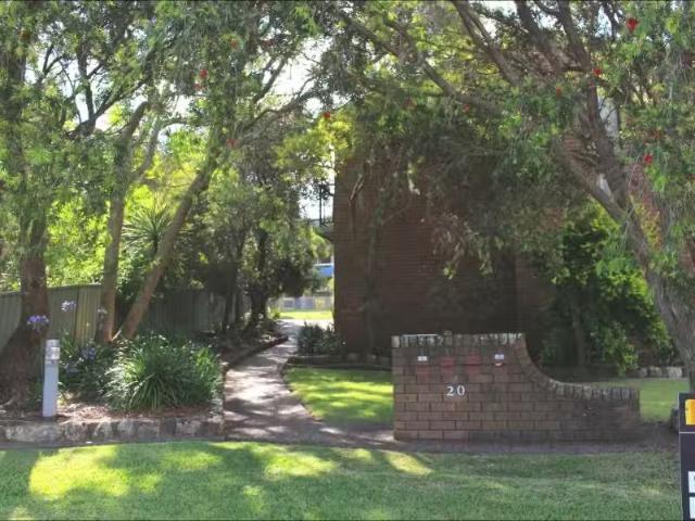 2/20 Morgan Street, ADAMSTOWN Townhouse for rent Listed by Ca.
