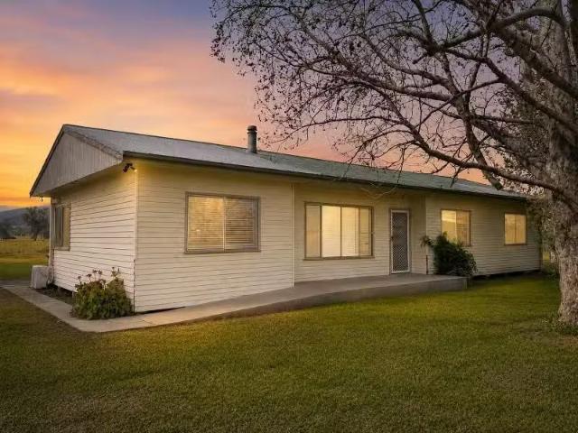 220 Middlebrook Road, Scone House for rent Listed by Monique.