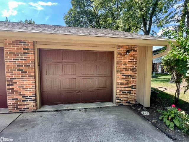 220 S Cardinal Drive