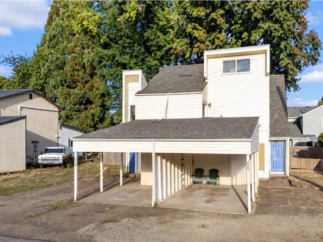 220 se 28th ave