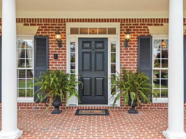 220 Shady Oaks Court