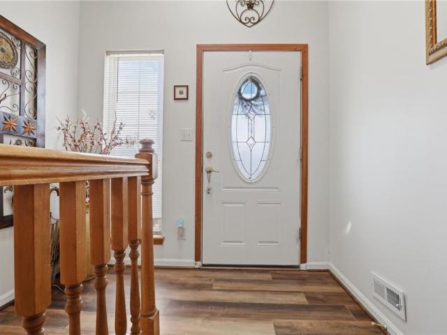 220 SW Seaside Sparrow Street
