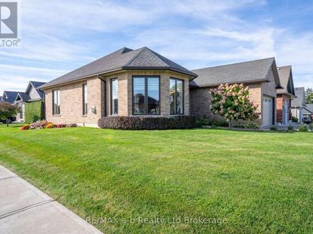 220 Poldon Drive, Norwich Town, ON, N0J 1P0 house for sale | Listing ID X13196 | Royal LePage