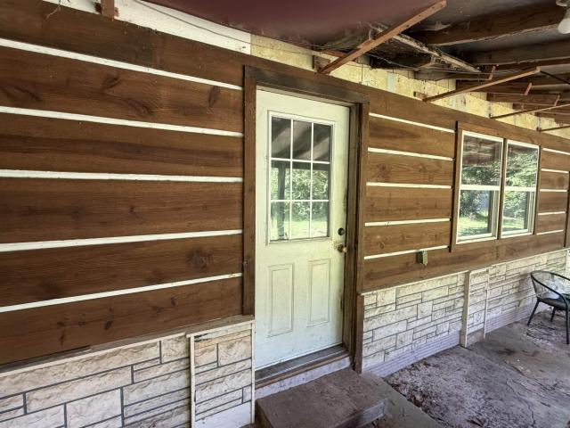 220 Polk Road 18