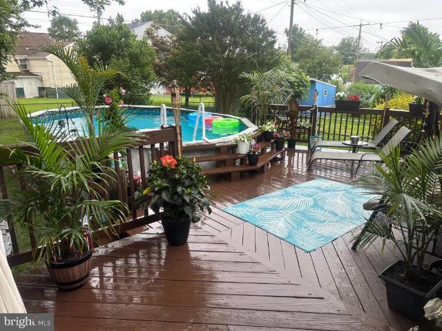 220 Pinewood Road